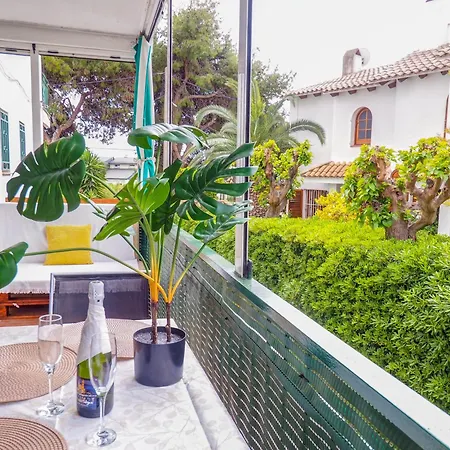 Gala By Hello Homes Apartman